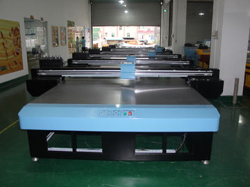 Porcellana Tessuti stampante UV a base piatta di 1.3m x di 1,5 Digital con tensione regolabile di temperatura dell'ugello fornitore